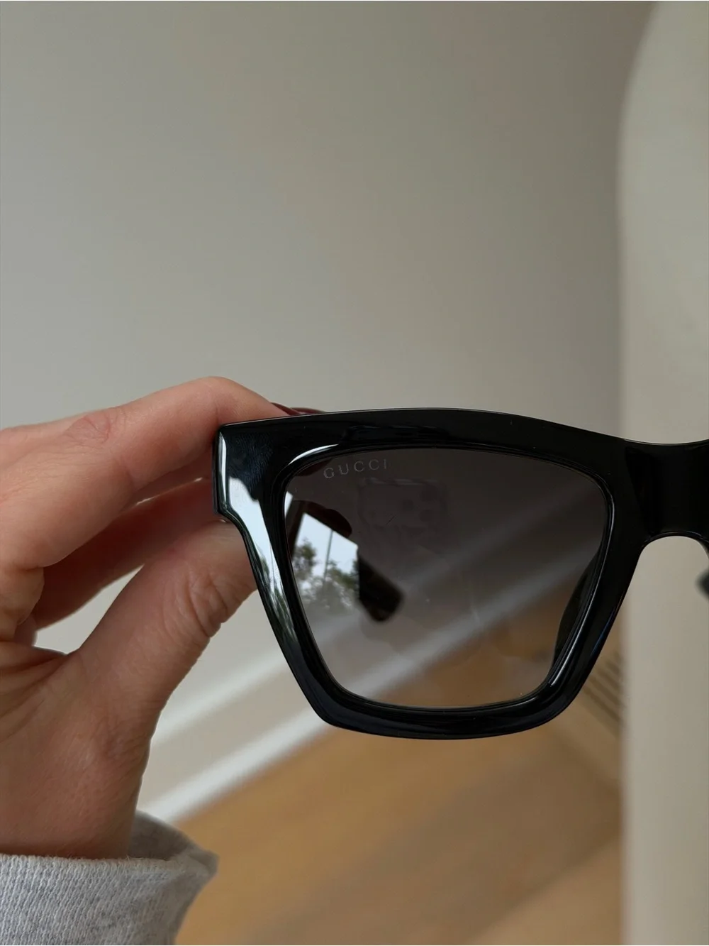 BRAND NEW!! Gucci Black Square Sunglasses with Gold GG Logo